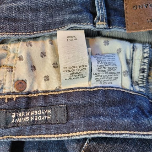 LUCKY Brand skinny jeans. Size 6/28 - Picture 12 of 13